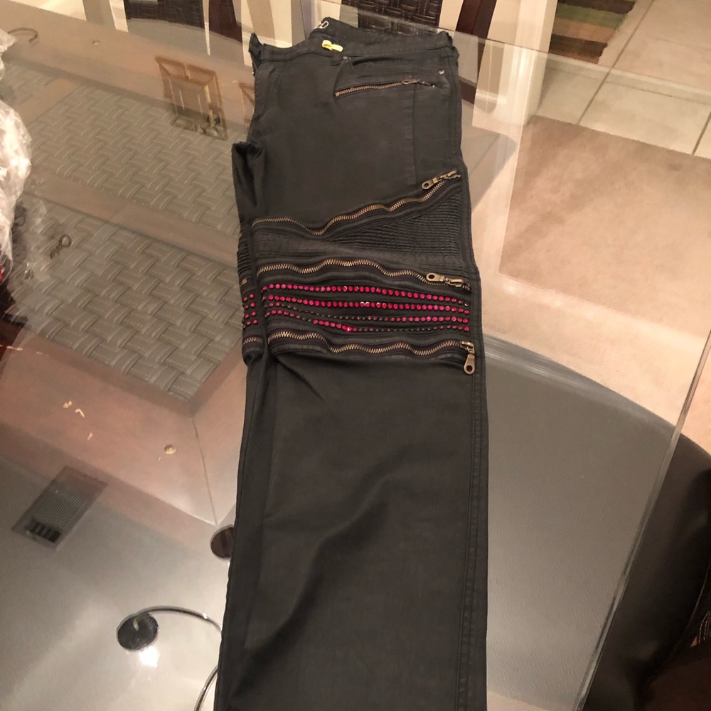 Men’s Robin Jean